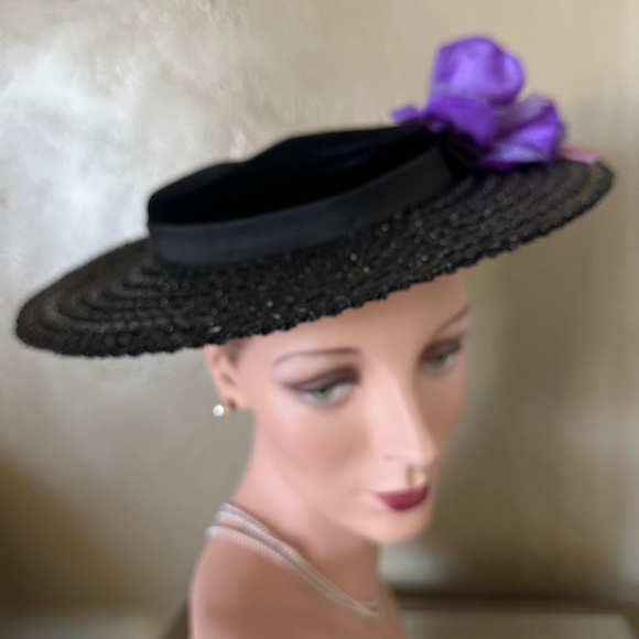 FUNTASTIC 1950\'s BLACK STRAW & VELVET HAT + PURPLE FLOWER + GROSGRAIN STREAMERS main image 4